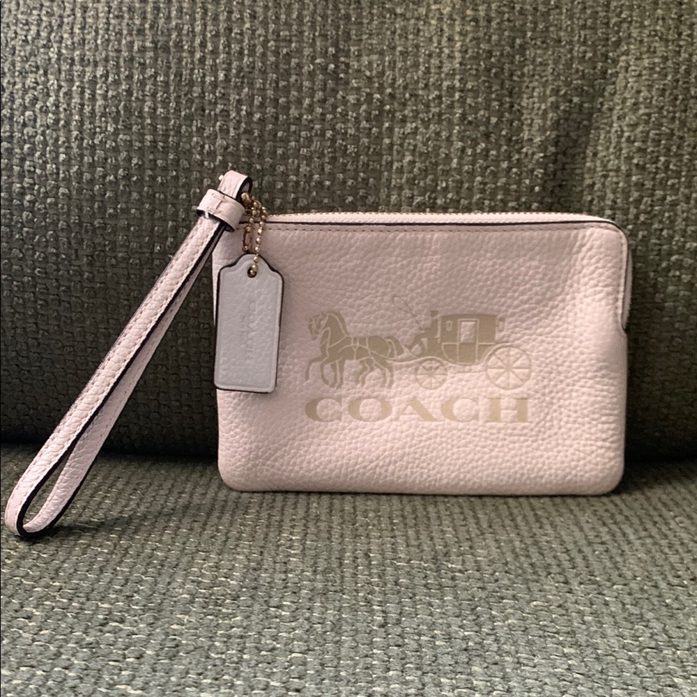 NWOT Coach 2020 Horse and Carriage Wristlet